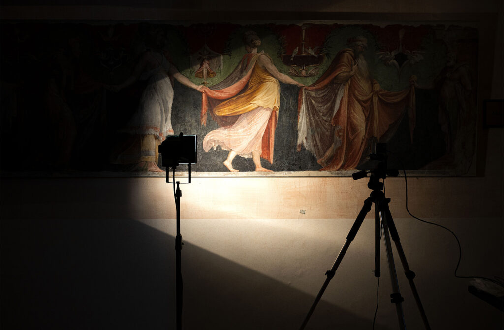 Dettaglio di un affresco illuminato, sottoposto a riflettografia a infrarossi. Foto di Veronica Parrinello.